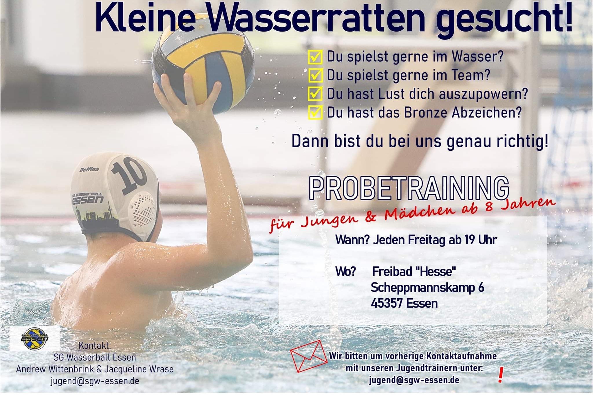 Wasserballspieler mit Ball im Wasser, Werbung f&uuml;r Probetraining f&uuml;r Kinder und Jugendliche in Essen.